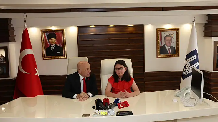 Erzurum'da 23 Nisan'da Çocuk Başkan'dan Anlamlı Mesaj