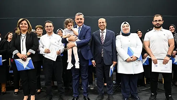 Erzurum'da 60+ Tazelenme Üniversitesi Bahar Dönemi Programıyla Eğitim Yolculuğunu Tamamladı