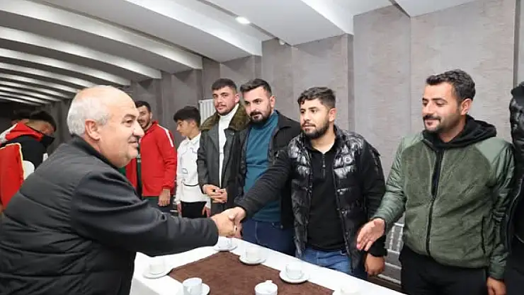Erzurum'da Atlı Cirit Yarı Final Heyecanı Sona Erdi