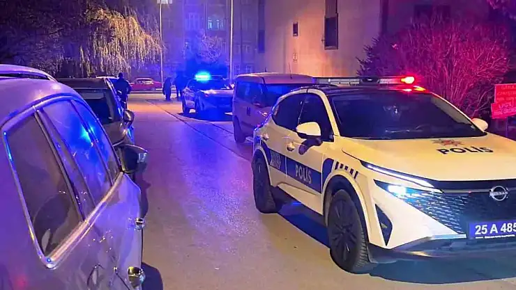 Erzurum'da Bıçaklı Kavga: 3 Yaralı, Şüpheli Teslim Oldu