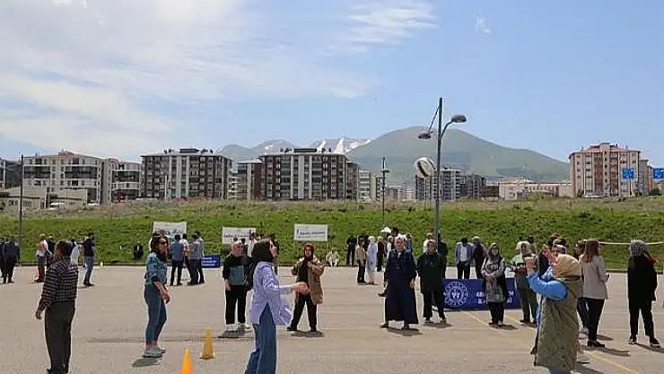 Erzurum'da Çalışan Sağlığını Destekleyen Fiziksel Aktivite Etkinliği Düzenlendi!