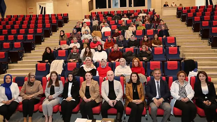 Erzurum'da 'Doğal Olan Normal Doğum' Eğitimleri Yapıldı, Katılımcılara Belgeleri Verildi!