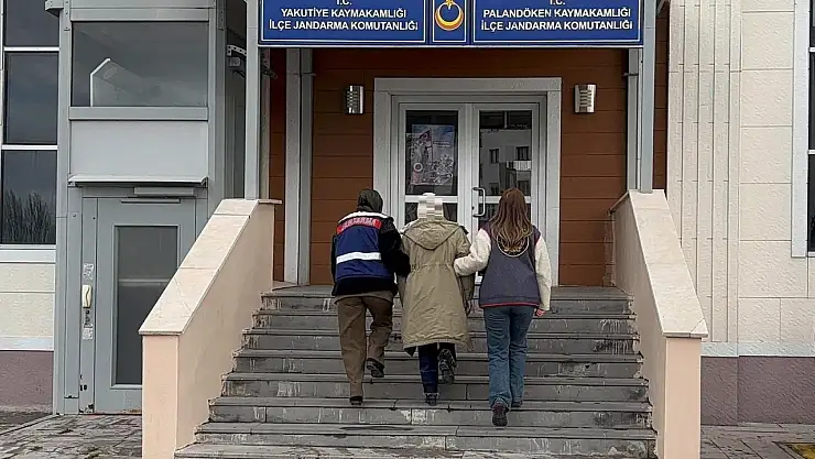 Erzurum'da FETÖ/PDY üyesi 2 şahıs yakalandı, biri cezaevine sevk edildi