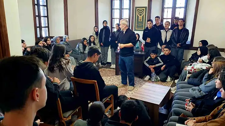 Erzurum'da Gençler Tarih Sohbetleriyle Geçmişi Keşfedecek!