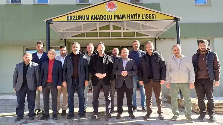 Erzurum'da gençler umre için yarıştı