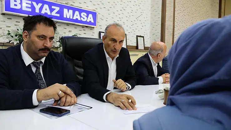 Erzurum'da Halk Günü etkinliği ile vatandaşların sorunları dinlendi, gelecek için öneriler toplandı