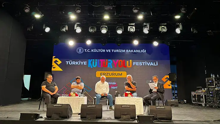 Erzurum'da İlhami Çiçek ve 80 Sonrası Türk Şiiri Paneli Düzenlendi