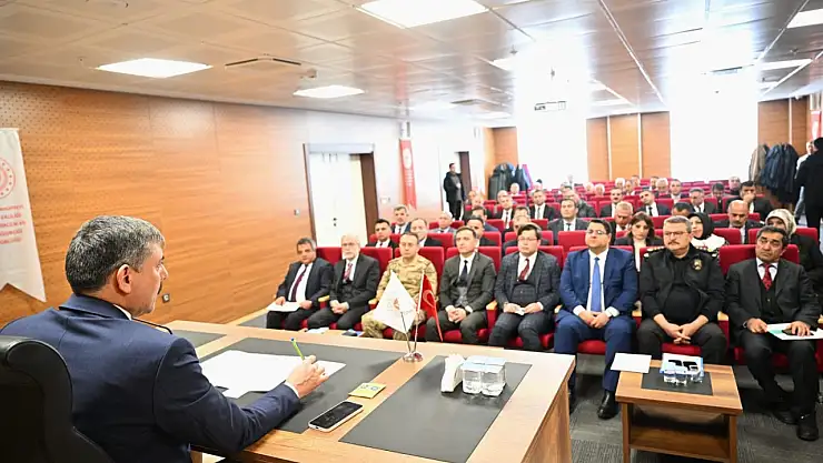 Erzurum'da kamu hizmetlerinin etkinliği masaya yatırıldı