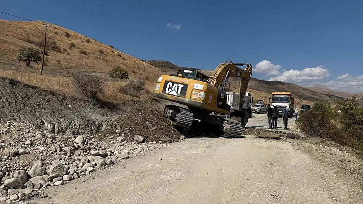 Erzurum'da Kış Öncesi Yol Çalışmaları Hızla Devam Ediyor