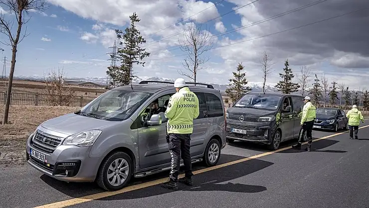 Erzurum'da Kurban Bayramı Trafik Tedbirleri Artırıldı