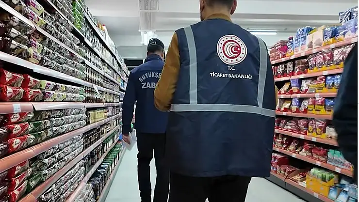 Erzurum'da market denetimleri: Hijyen ve fiyat etiketleri titizlikle incelendi