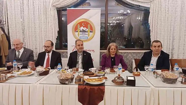 Erzurum'da medya ve kamu aynı sofrada