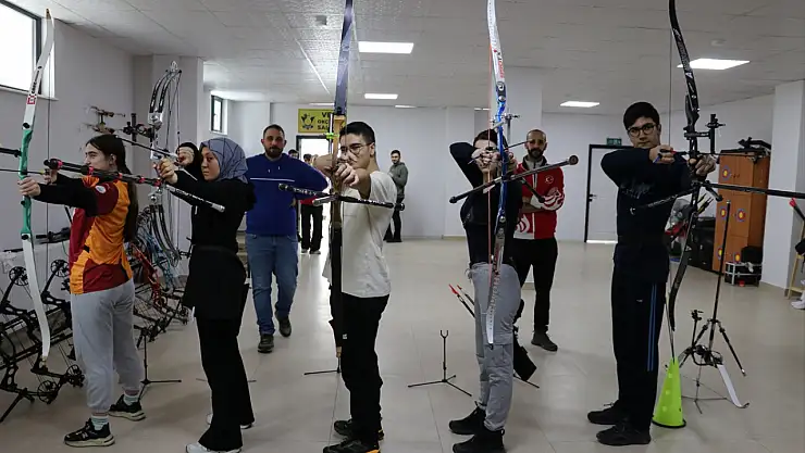 Erzurum'da okçuluk kulübünün hedefi milli sporcular yetiştirmek