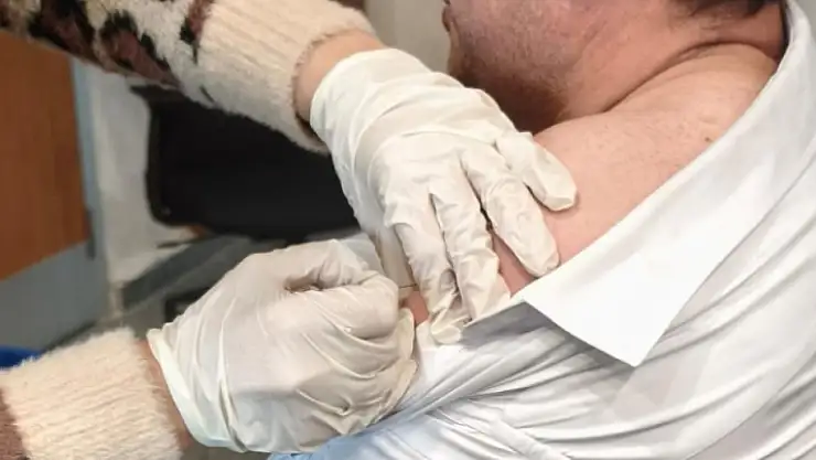 Erzurum'da Sağlık Çalışanları Mevsimsel Grip Aşısı Oldu