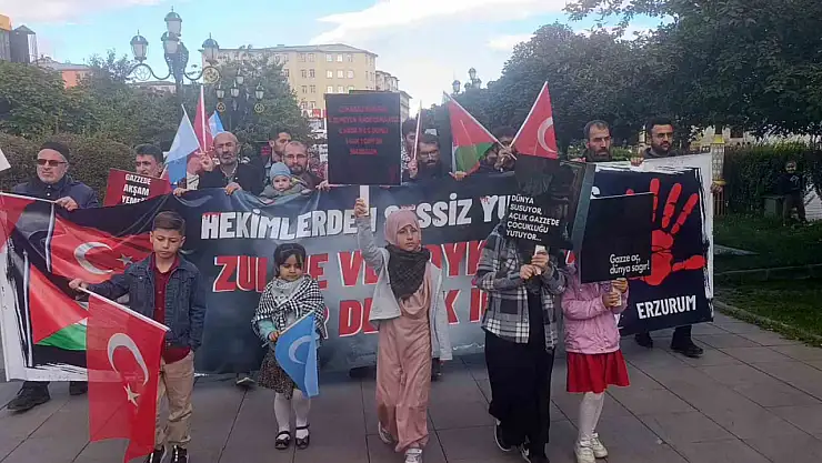 Erzurum'da sağlık çalışanlarından Gazze protestosu: 'Bu bir halkın yok edilme girişimi'