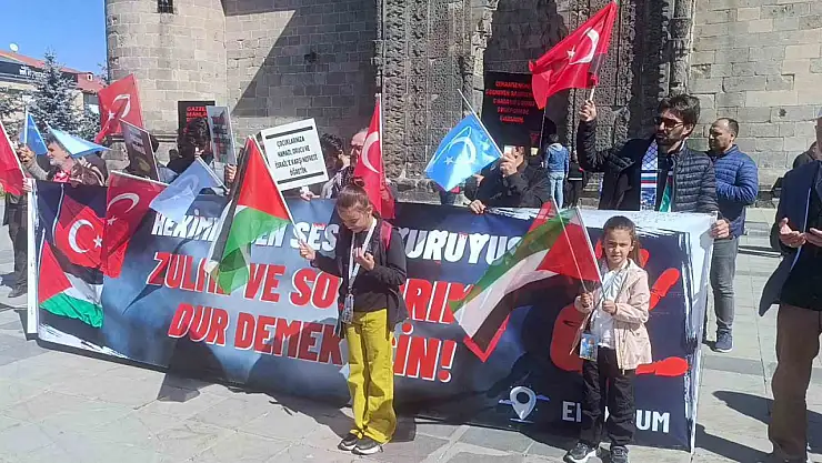 Erzurum'da sağlık çalışanlarından Gazze'ye destek: 98. haftada sessiz yürüyüş devam etti