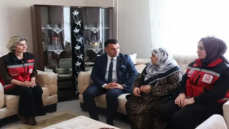 Erzurum'da Şehit Ailelerine Bayram Ziyareti: Duygusal Anlar Paylaşıldı