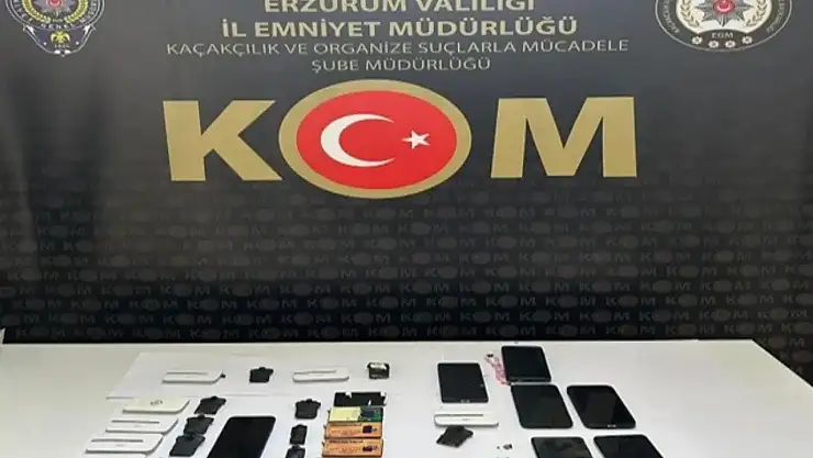 Erzurum'da sınava düzenekle girmeye çalışan 5 kişi yakalandı!