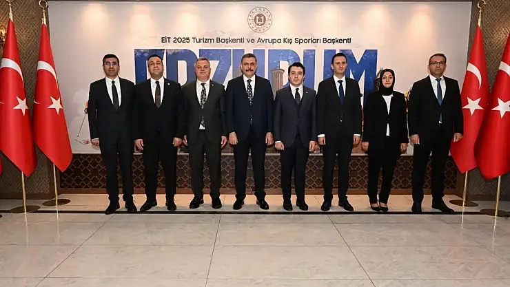 Erzurum'da Sosyal Yardımlaşma Vakfı Başarısı: İlk 10'da 3 İlçe Ödüllendirildi