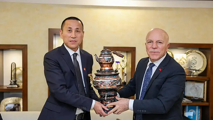 Erzurum'da Temiz Enerji İçin Tarihi Adım Elektrikli Araç ve Şarj İstasyonu Yatırımı Başladı