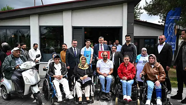 Erzurum'da Vali Mustafa Çiftçi, Engelli Bireylerle Buluşarak Destek Sözü Verdi