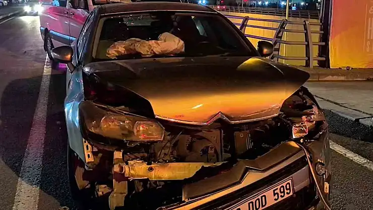 Erzurum'da zincirleme kaza trafiği felç etti, can kaybı yok ama maddi hasar var