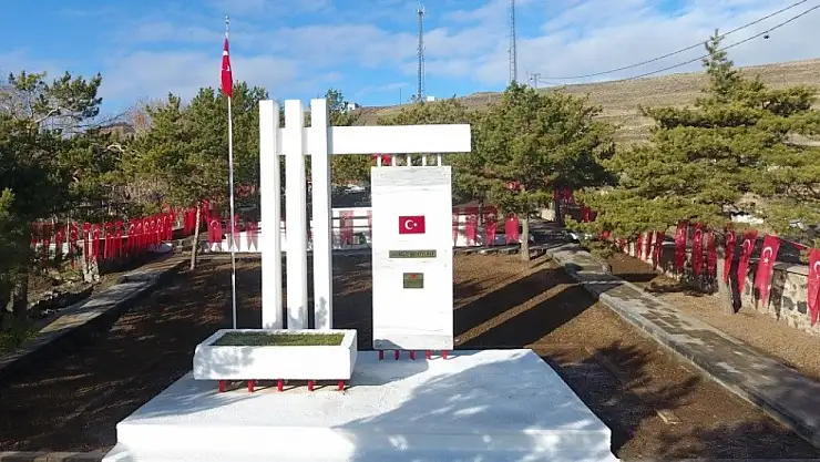 Erzurum'daki 59 yıllık yangın faciası ve şehit askerlerin unutulmaz hikayeleri hatırlandı