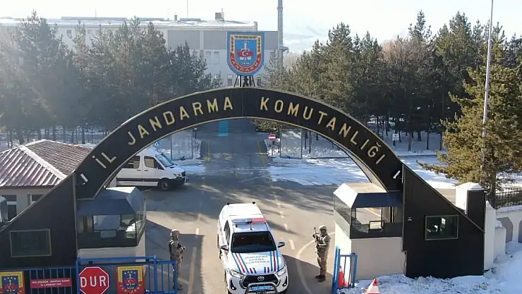 Erzurum Jandarma, sosyal medya suçlarına karşı büyük operasyon düzenledi!