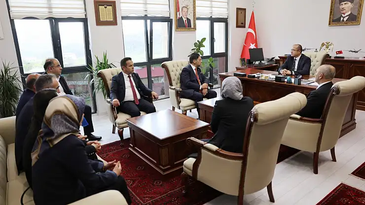 Erzurum Ticaret Borsası'ndan Şenkaya'ya Ziyaret: İş Birliği ve İstişare Vurgusu