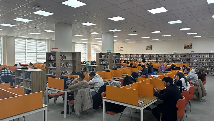 Erzurum'un modern kütüphanesi 2024 yılında 812 bin ziyaretçi ağırladı