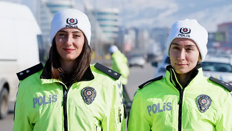Erzurum'un trafiği iki kadın komiserin kontrolünde