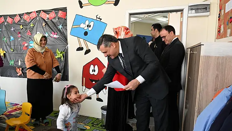 Erzurum Vali Mustafa Çiftçi ve Eşi, Şehit Burak Tortumlu Aile Destek Eğitim Merkezi'ni Ziyaret Etti