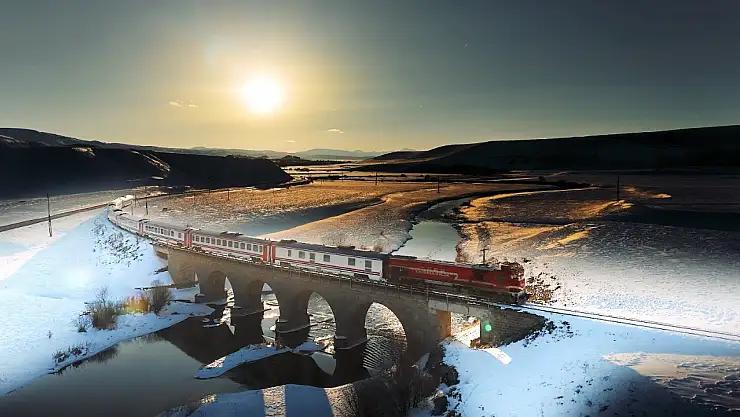 Erzurum Valiliği'nden Doğu Ekspresi'ne duygusal paylaşım