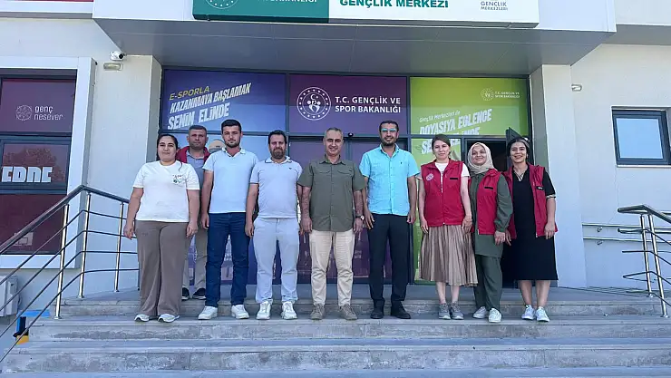 Erzurumlu müdür Mersin'de gençlik hizmetlerini paylaştı, projeler değerlendirildi