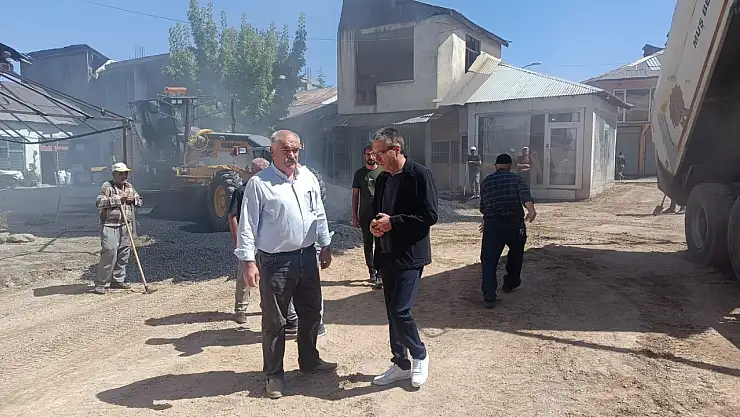 Eşbaşkan Söylemez, Minare Mahallesi Garajındaki Asfalt Çalışmalarını İnceledi