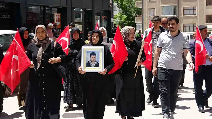 Evlat Nöbetindeki Aileler Çocuklarımızı Sabır ve Umutla Bekliyoruz