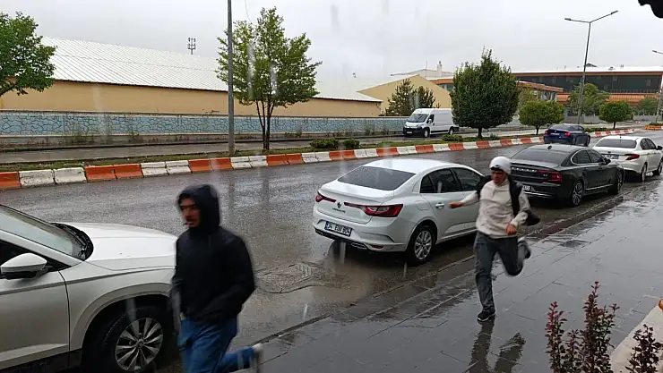 Eylül yağışları Ağrı'da sonbahar havası estirdi