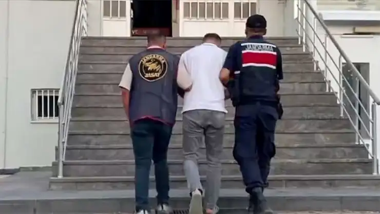 FETÖ Operasyonlarında 49 Şüpheli Gözaltına Alındı!