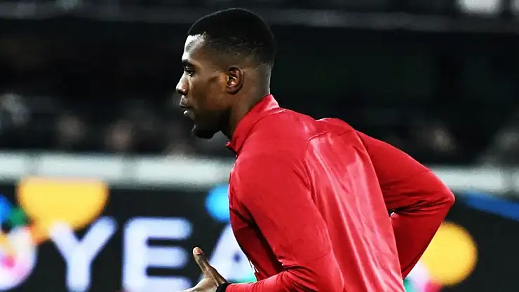 Galatasaray'da Savunma Güçleniyor: Carlos Cuesta Vasco da Gama'ya Transfer Oldu!