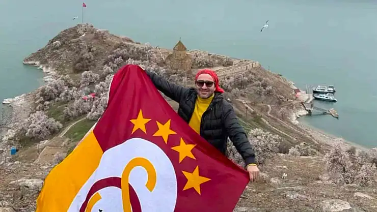 Galatasaray Taraftarı, Baharı Akdamar Adası'nda Sarı-Kırmızı Bayrakla Kutladı!