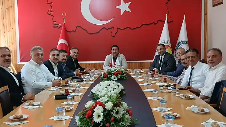 Gazi Kars Vakfı'ndan Kars Ticaret ve Sanayi Odası'na Ziyaret