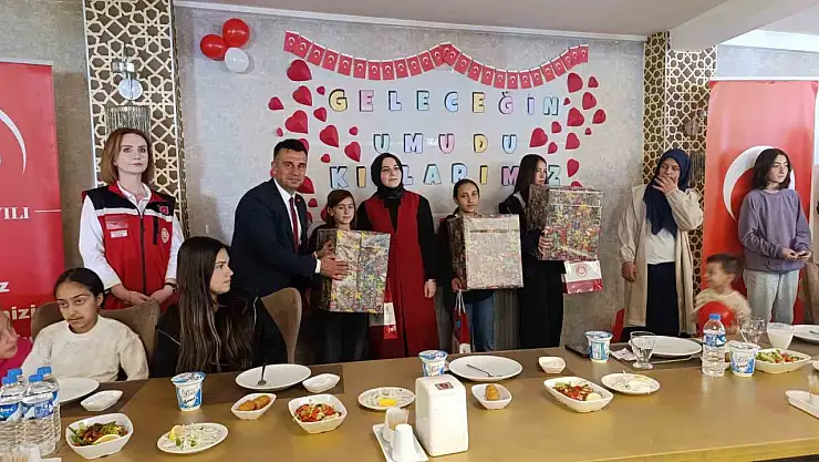 Geleceğin Umudu: Erzurum'da Kız Çocukları için Etkinlik Düzenlendi