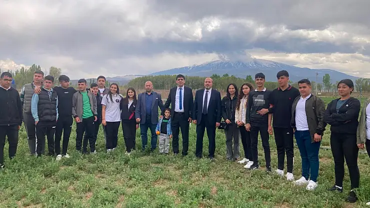 Geleceğin ziraatçıları uygulamalı derste buluştu