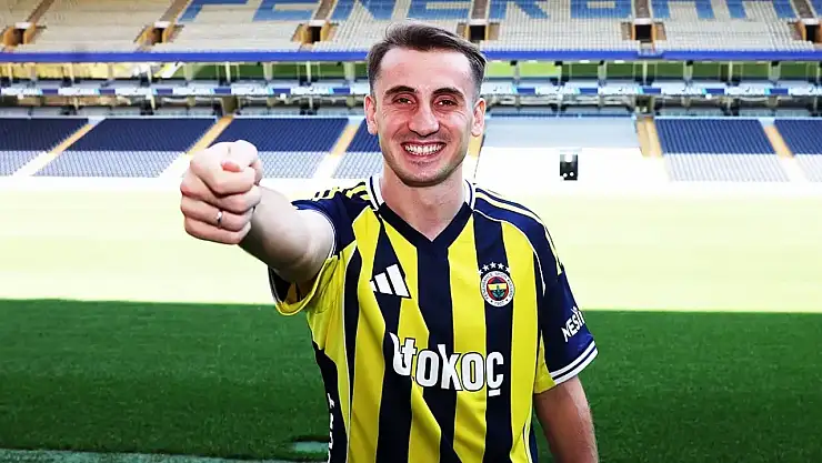 Genç yıldız Kerem Aktürkoğlu, adını şimdiden Fenerbahçe tarihine altın harflerle yazdırdı!