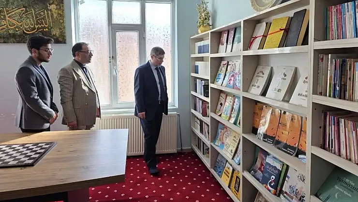 Gençlik Merkezinde Samimi Ziyaret: Diyanet Başmüfettişi Fındık Doğubayazıt'ta