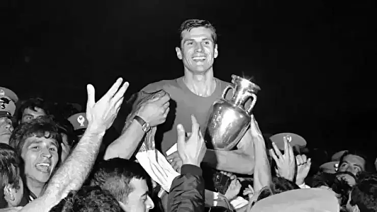 Giacinto Facchetti Kimdir?