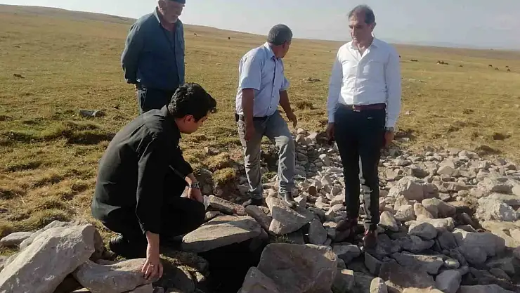 Gölbaşı Köyü'nde su altyapısı yenileniyor, sağlıklı içme suyu için çalışmalar hızla sürüyor!