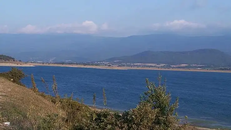 Gölköy Baraj Gölü'ndeki Su Seviyesi Kritik Eşiklere Ulaştı: Yüzde 22'ye Düştü!