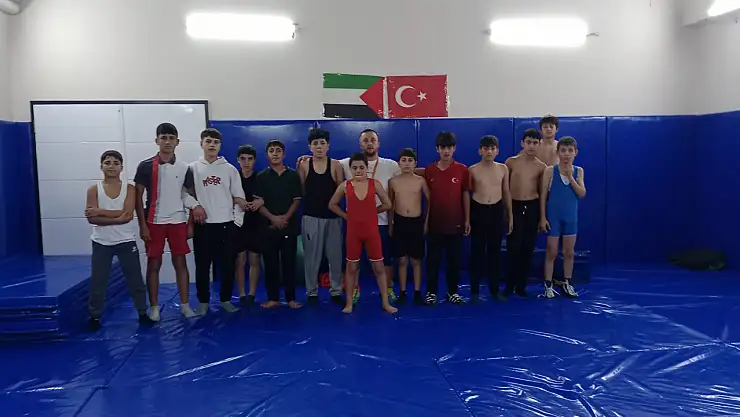 GSB Spor Okulları'nda Gençler Geleceğe Hazırlanıyor