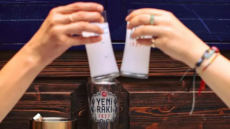 Güncel Yeni Rakı Fiyatları 2025: ÖTV Zammı Sonrası Klasik, Yeni Seri Ve Ala Fiyat Listesi